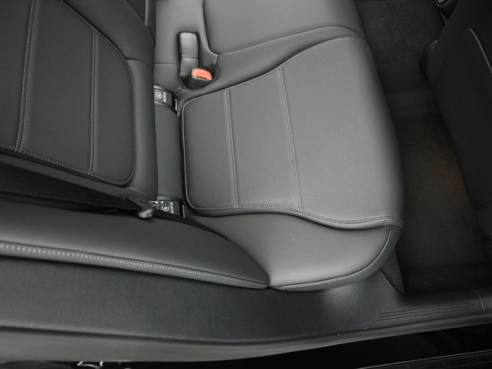 2025 MERCEDES-BENZ C-CLASS - Image 26