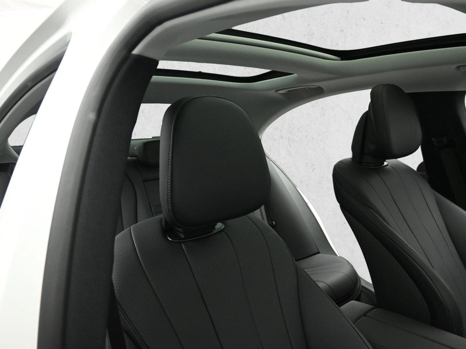 2025 MERCEDES-BENZ E-CLASS - Image 30