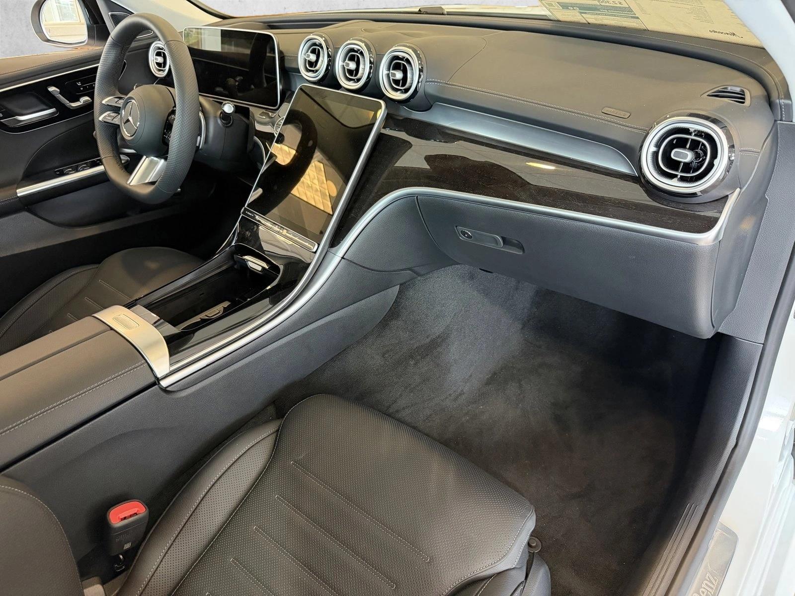 2026 Mercedes-Benz C-Class Sedan C 300 - Photo 22