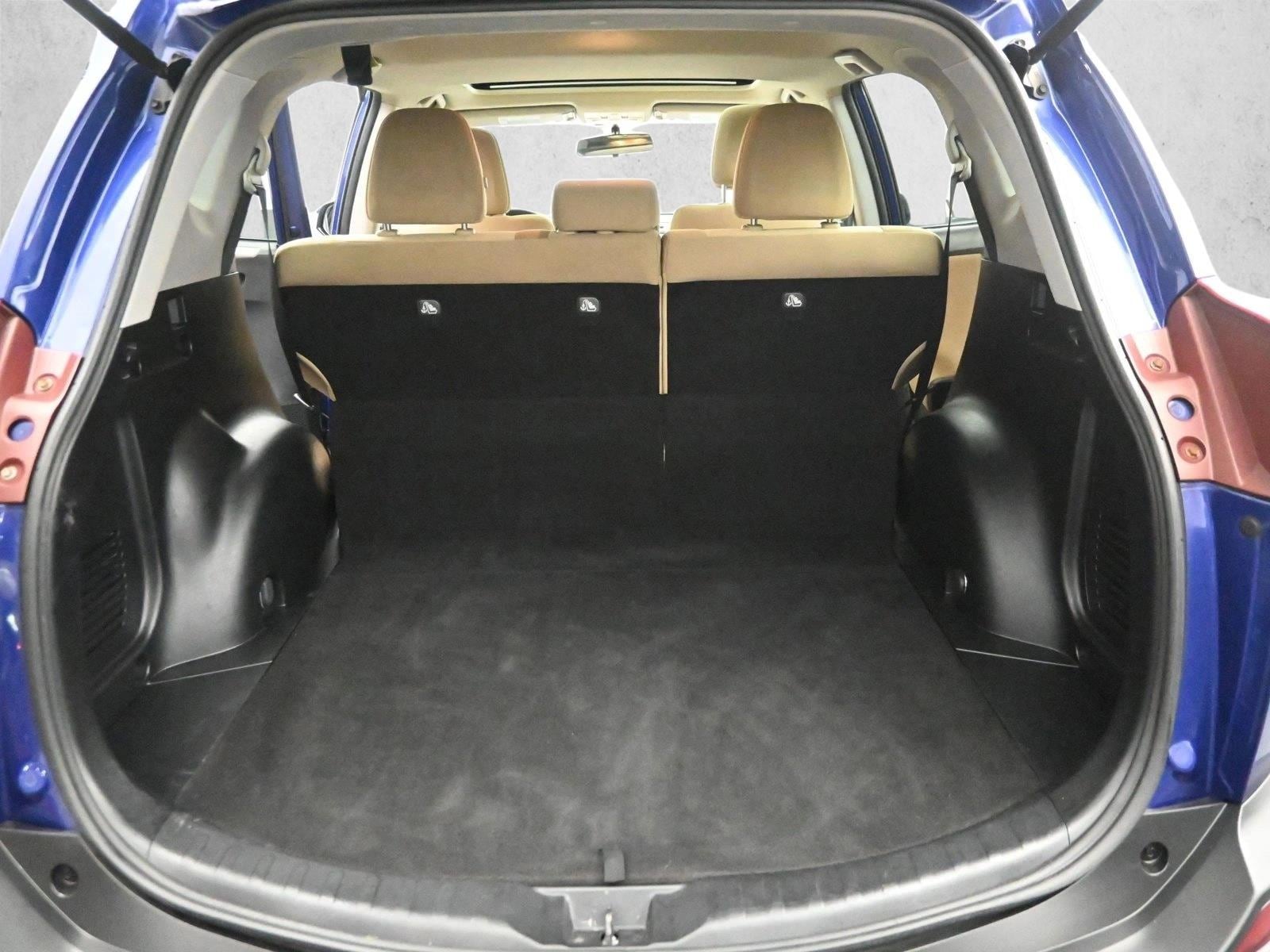 2015 TOYOTA RAV4 - Image 23