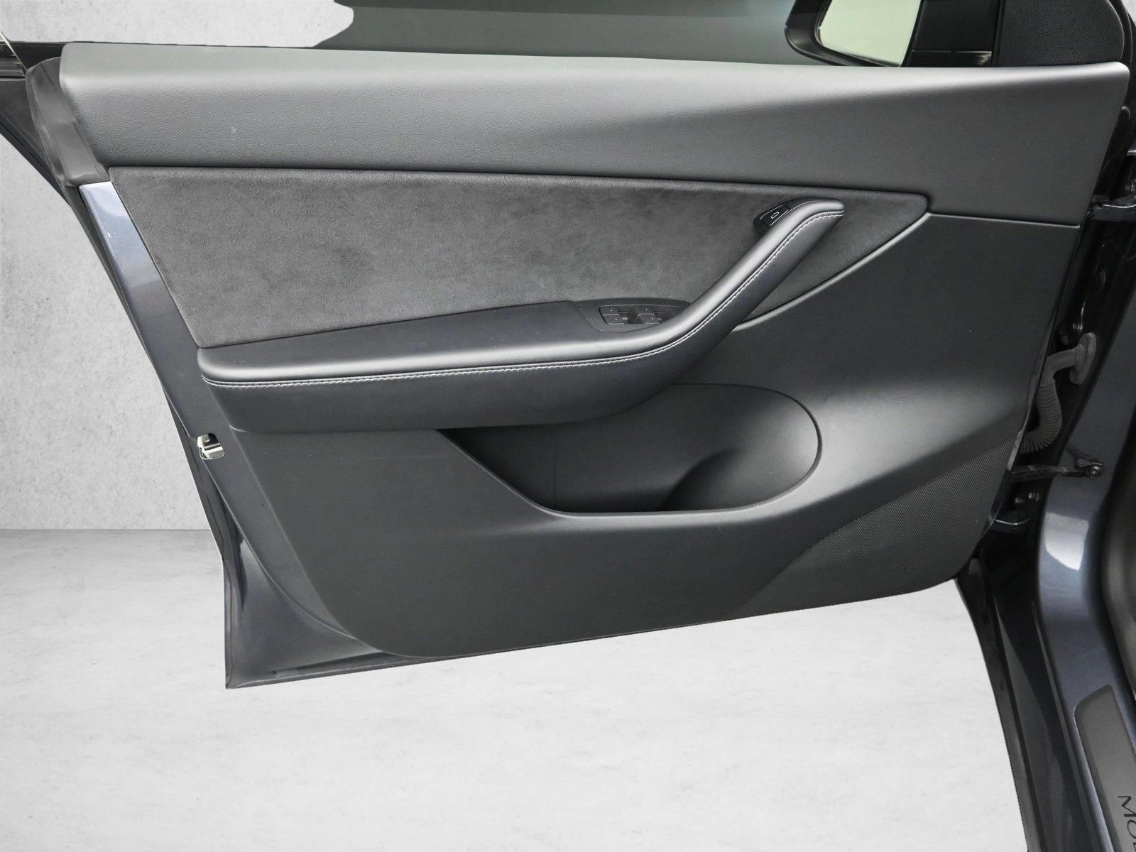 2021 TESLA MODEL Y - Image 16