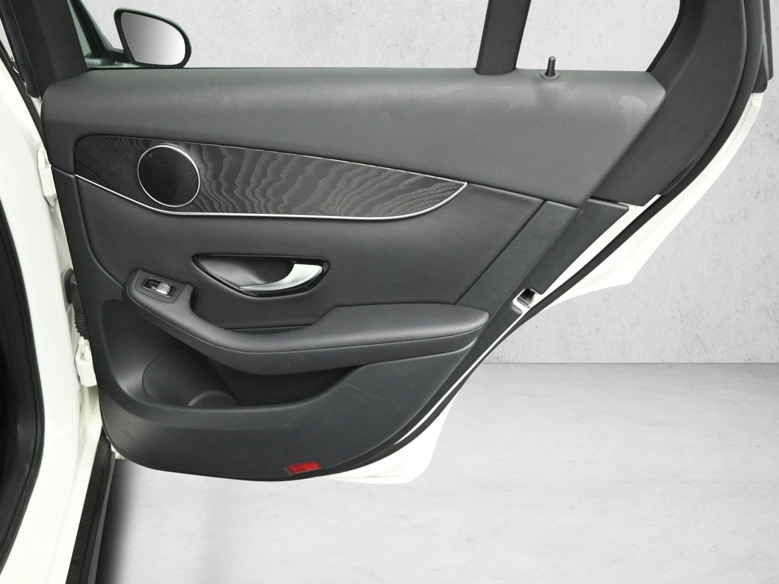 2017 MERCEDES-BENZ GLC-CLASS - Image 28