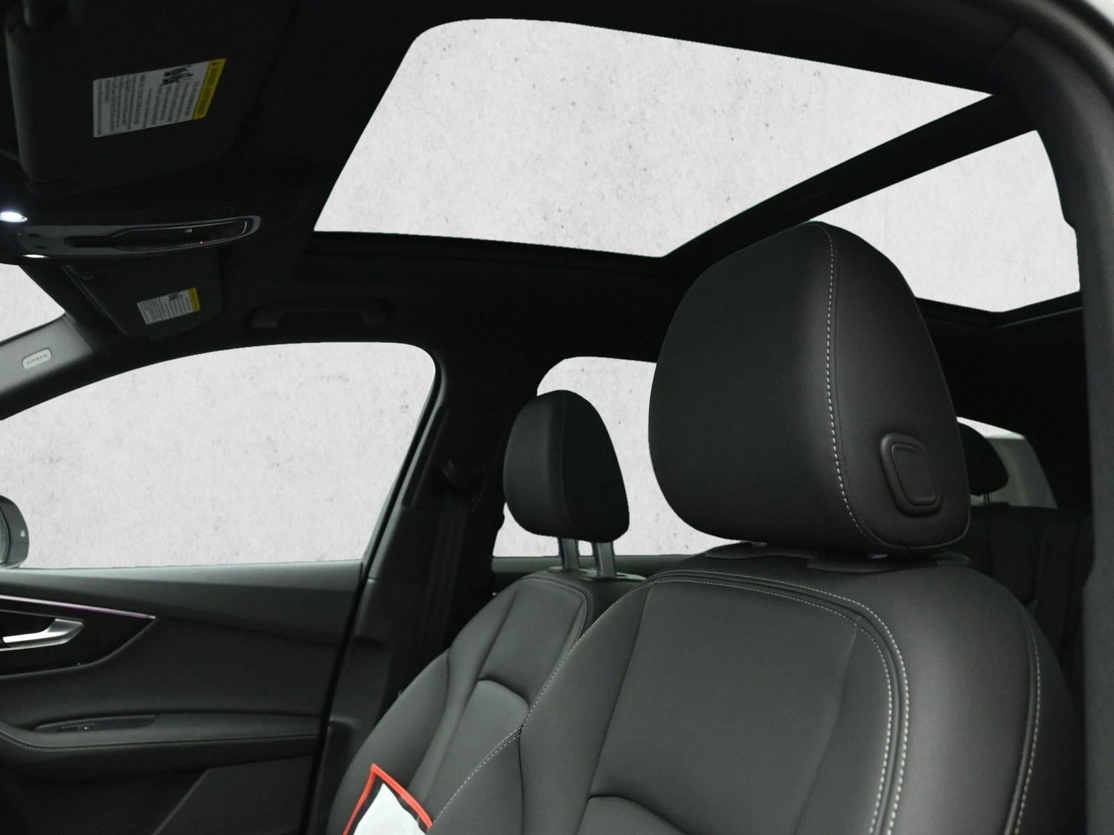 2025 AUDI Q7 - Image 19