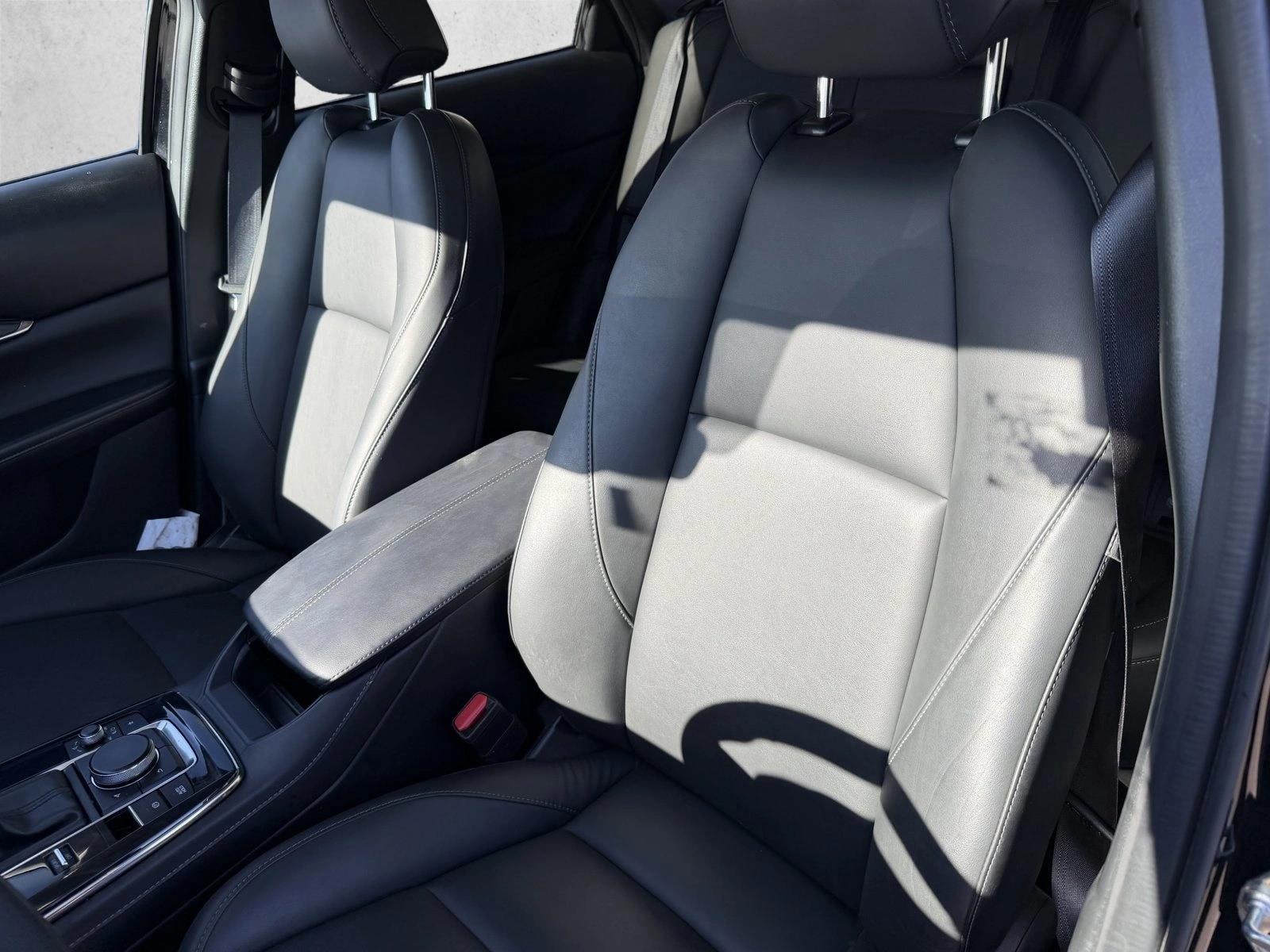 2025 MAZDA CX-30 - Image 8