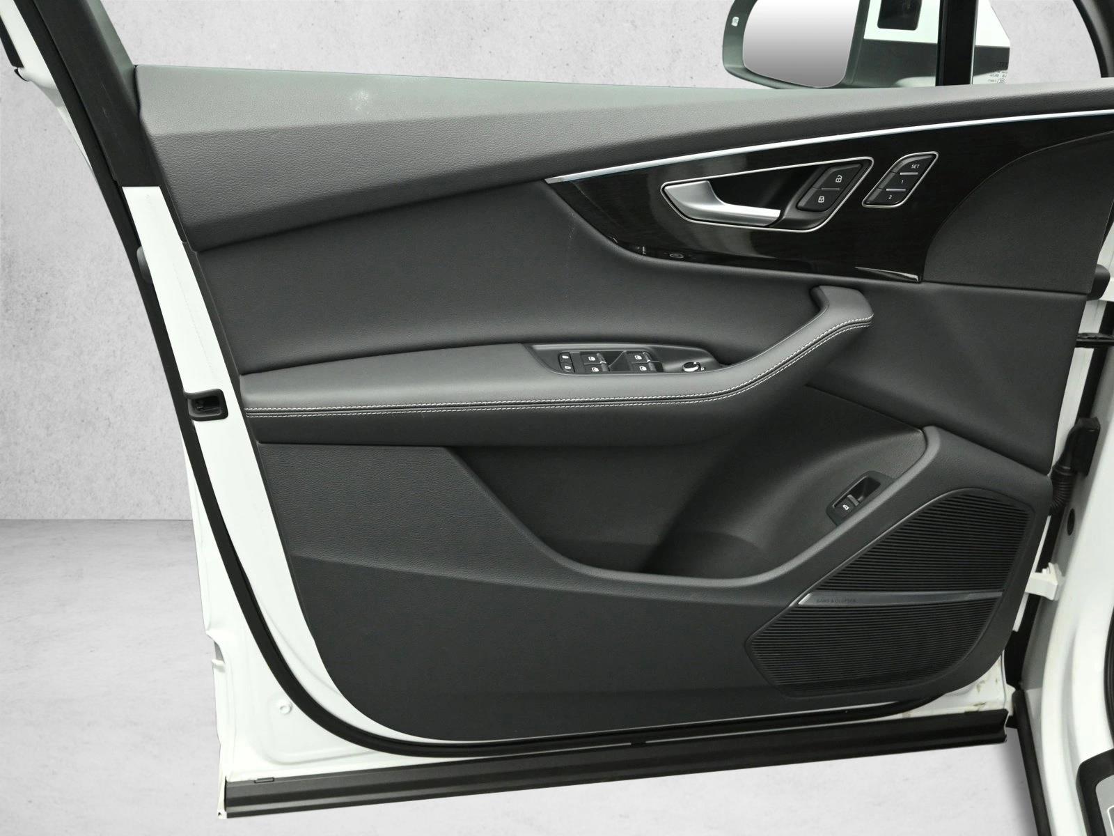 2025 AUDI Q7 - Image 20