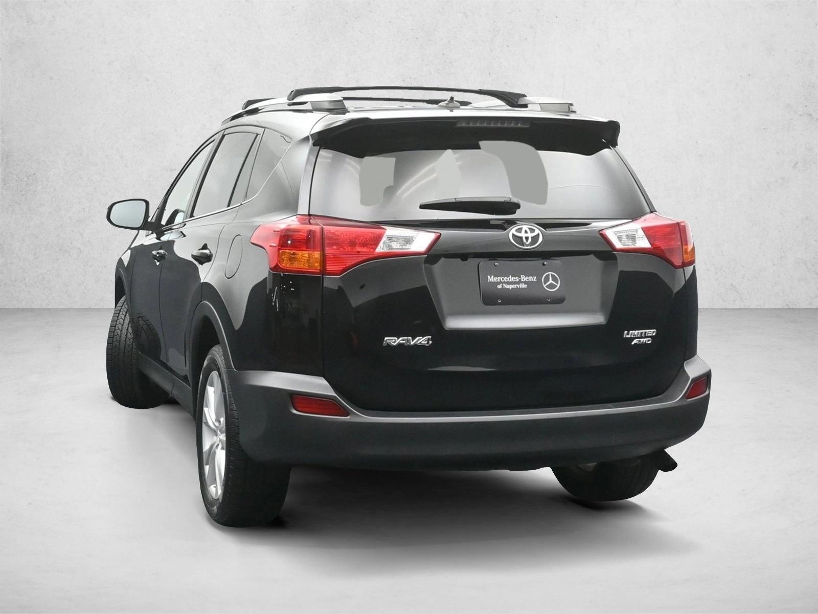 2015 Toyota RAV4 Limited photo 3