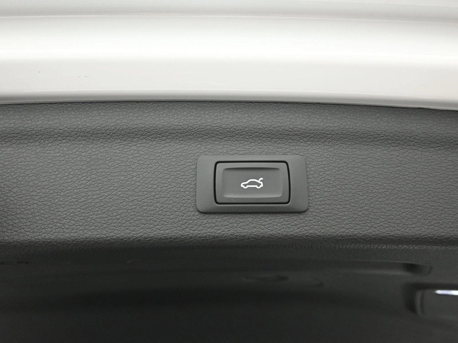 2022 AUDI Q3 - Image 25