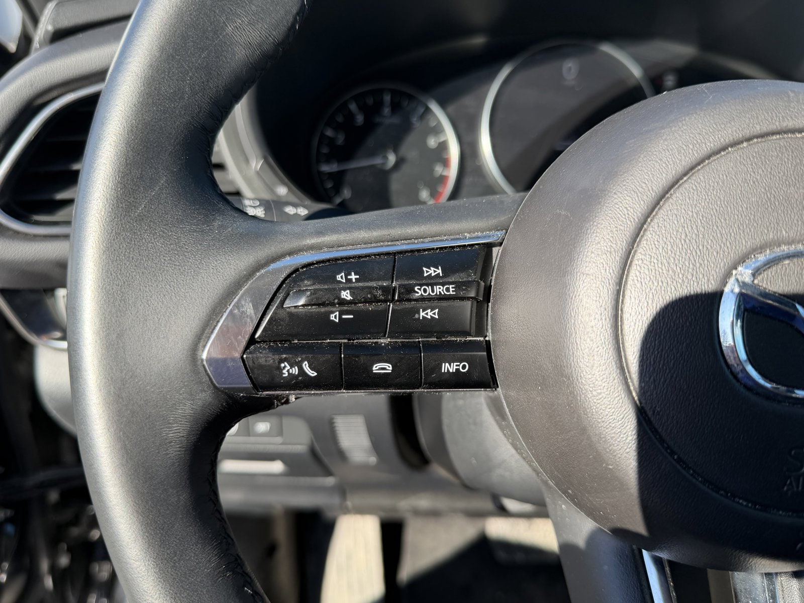 2025 MAZDA CX-30 - Image 15