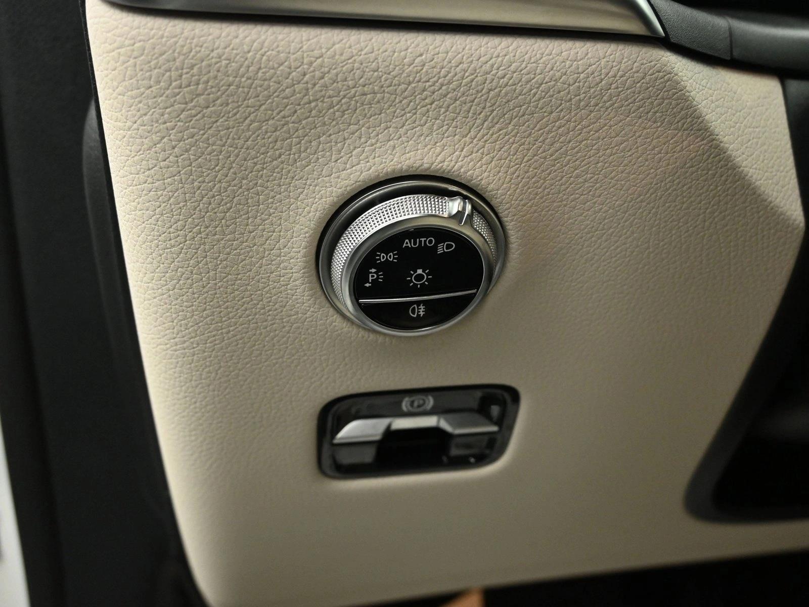 2025 MERCEDES-BENZ GLC-CLASS - Image 16