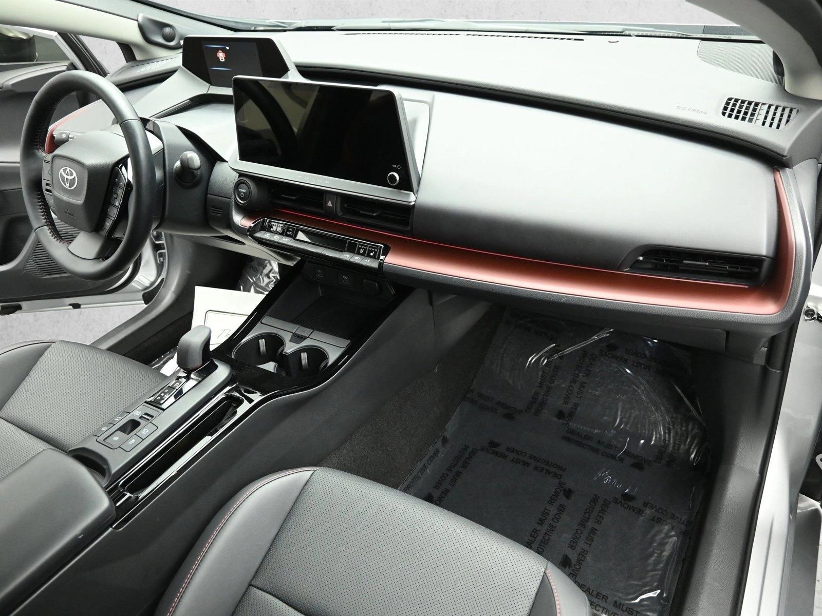 2026 TOYOTA PRIUS PRIME (PHEV) - Image 30