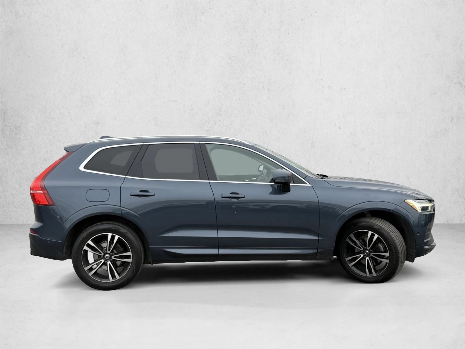 2018 VOLVO XC60 - Image 4