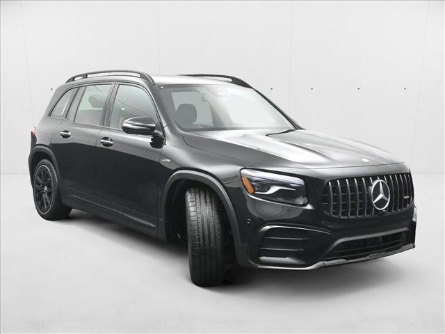 2025 Mercedes Benz GLB AMG 35 photo 3
