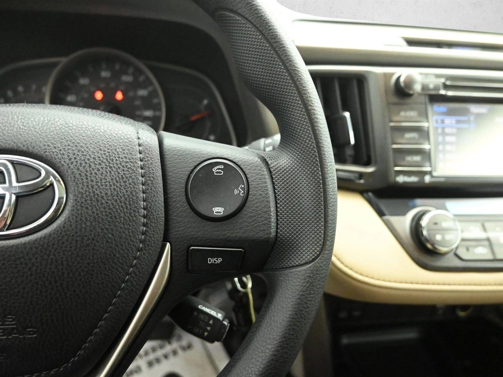 2015 TOYOTA RAV4 - Image 16