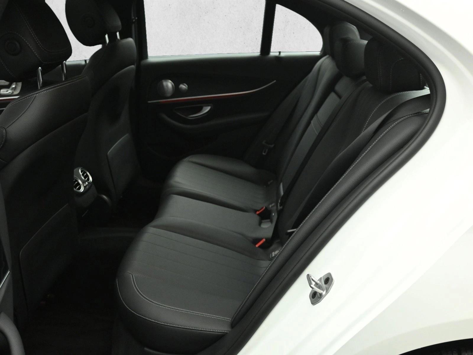 2019 MERCEDES-BENZ E-CLASS - Image 22