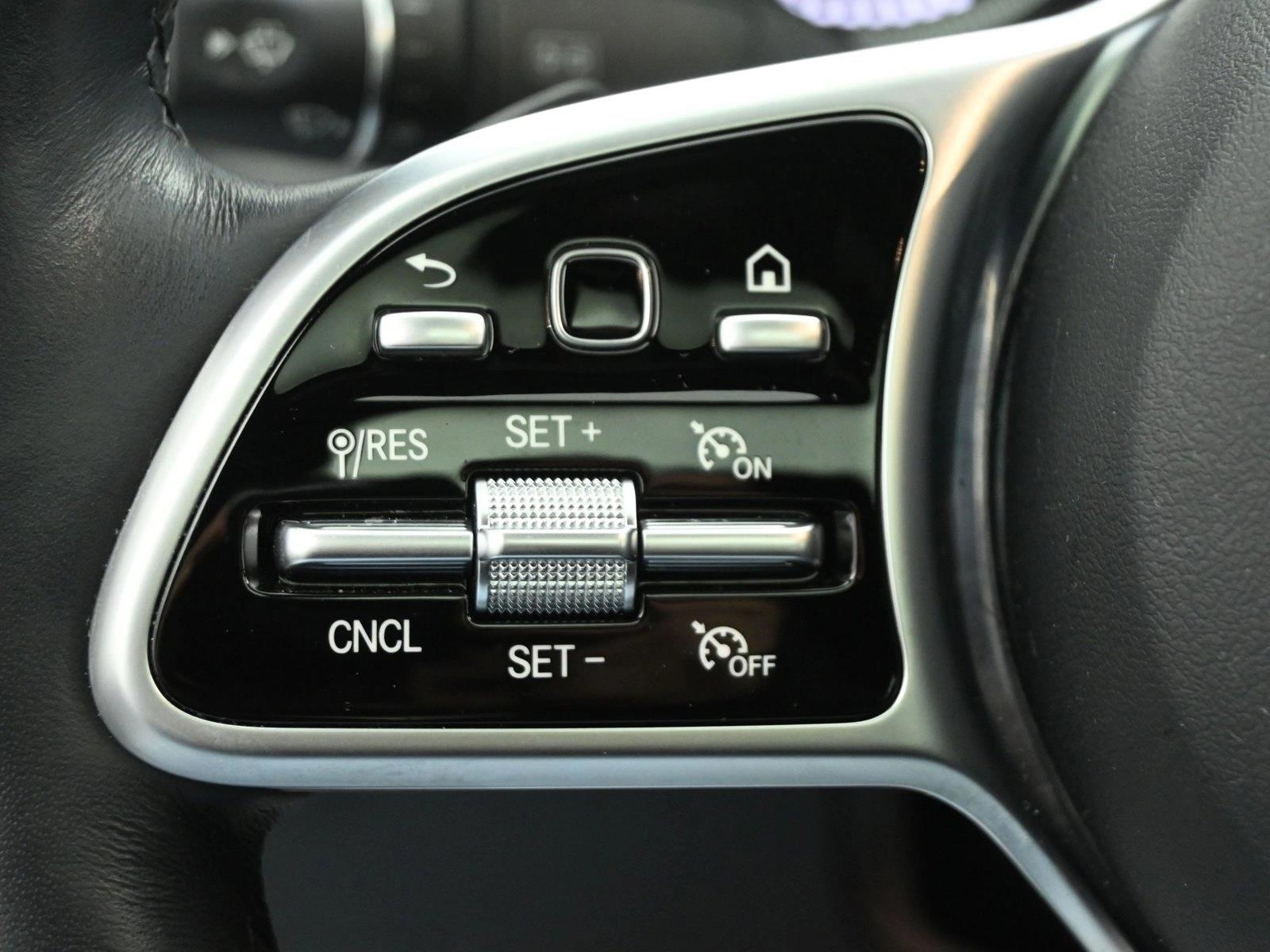 2019 MERCEDES-BENZ E-CLASS - Image 11