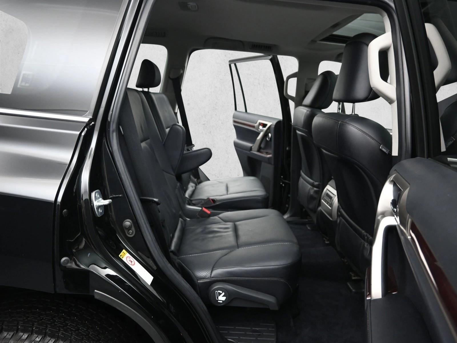 2017 LEXUS GX - Image 25