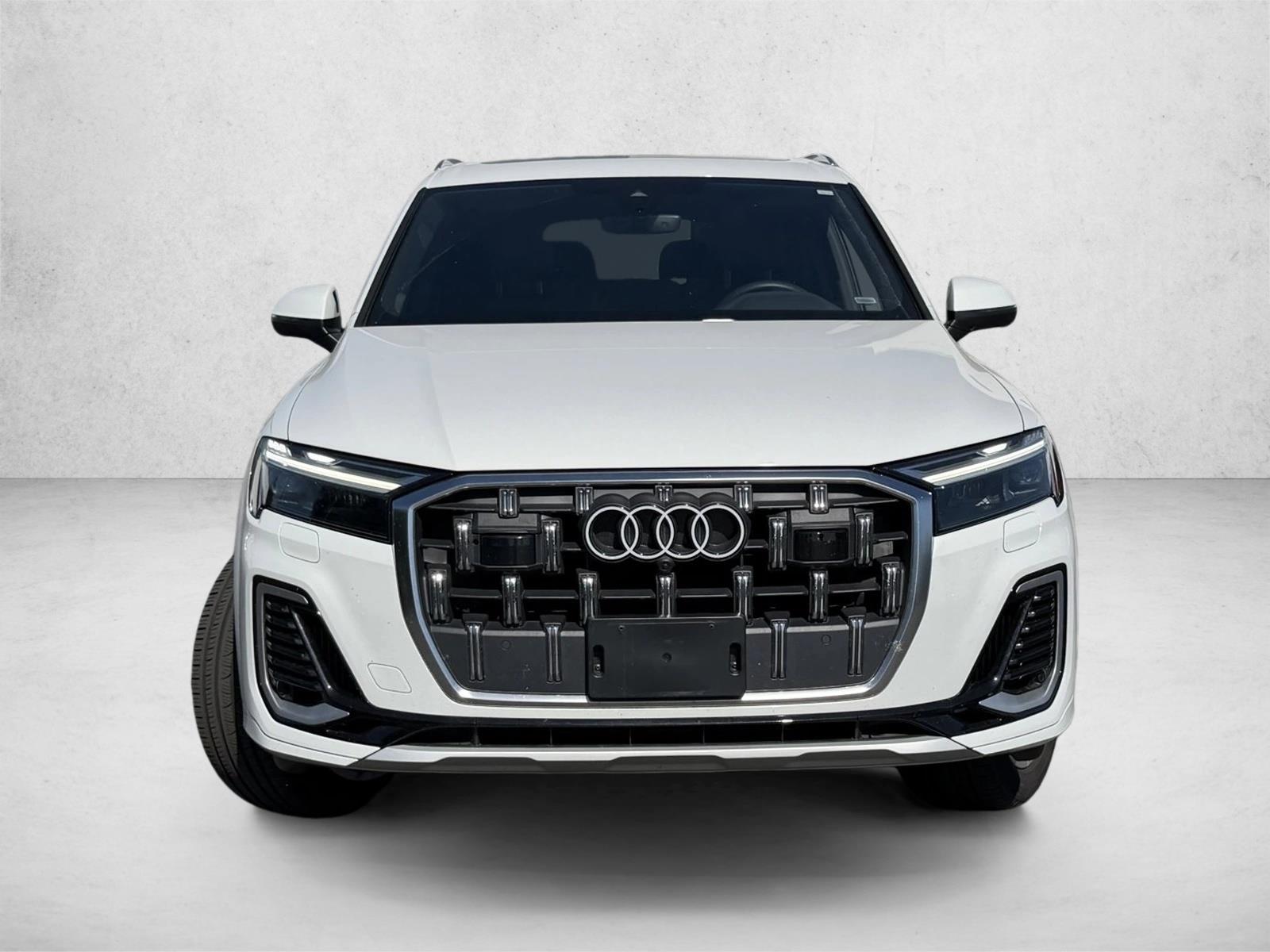 2025 Audi Q7 55 Premium photo 2