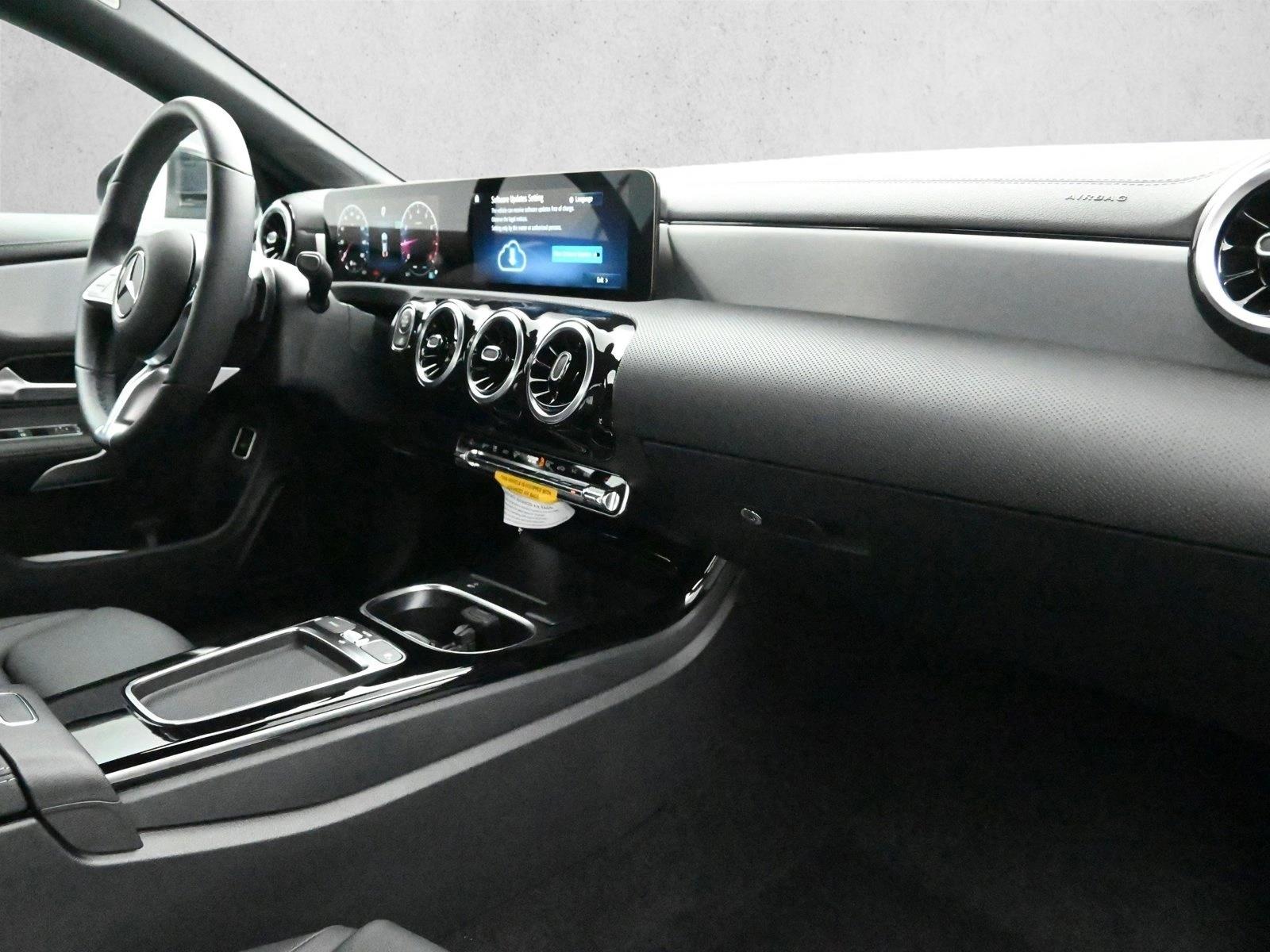 2025 MERCEDES-BENZ CLA-CLASS - Image 24