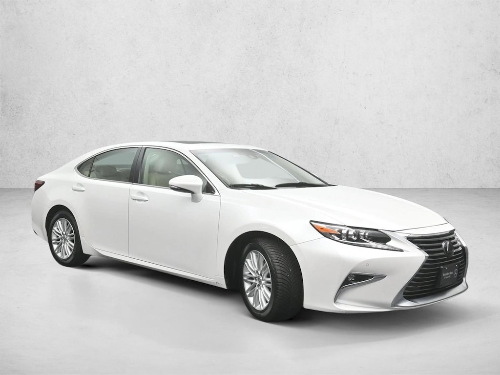 Used 2017 Lexus ES Sedan
