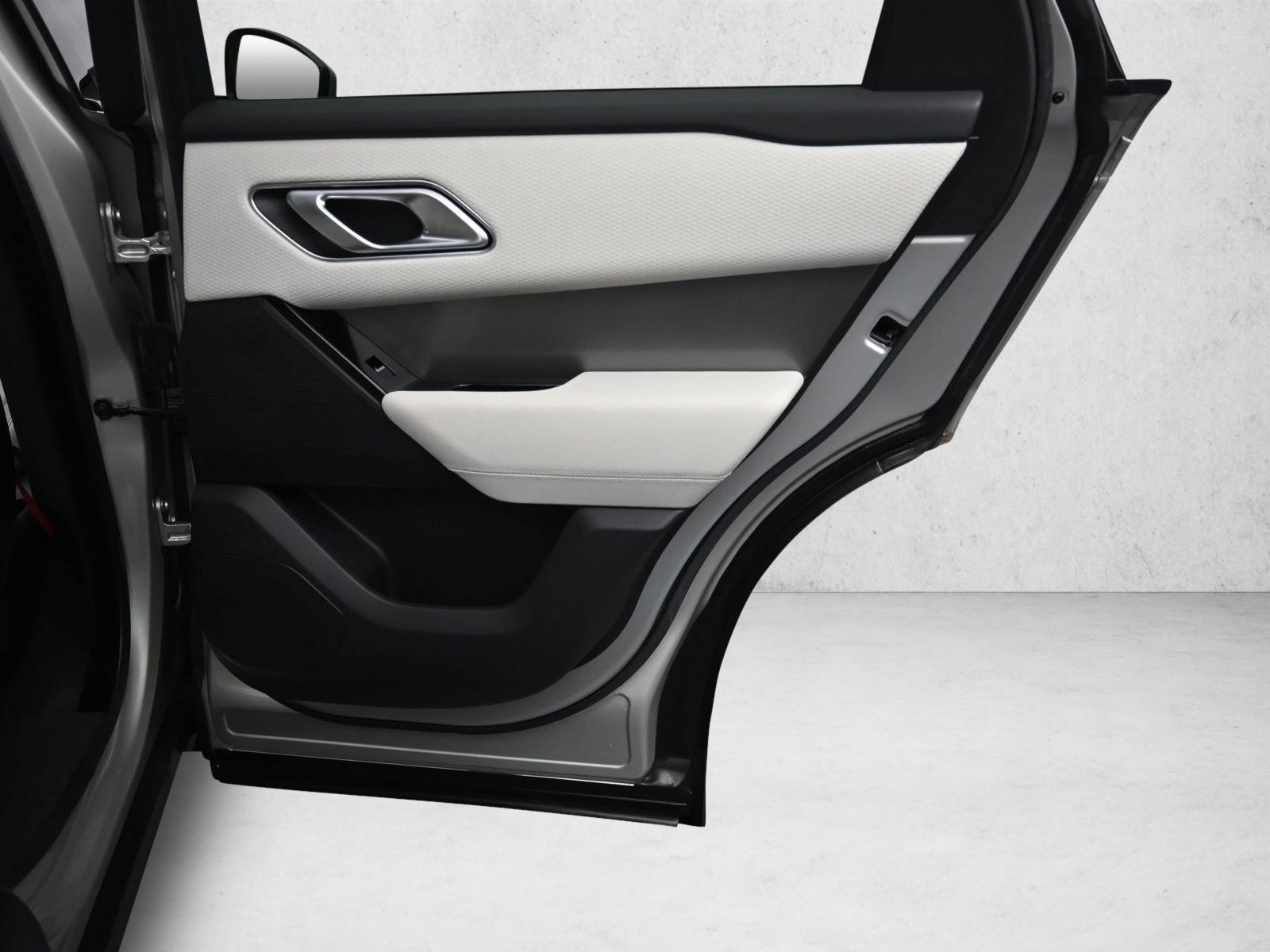 2020 LAND ROVER RANGE ROVER VELAR - Image 28