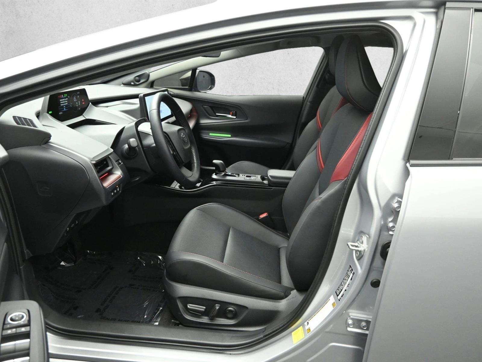 2026 TOYOTA PRIUS PRIME (PHEV) - Image 9