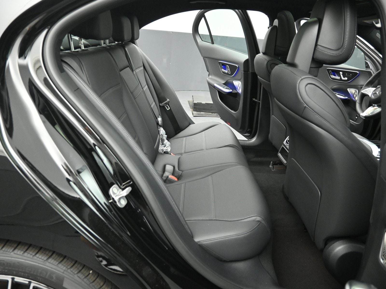 2025 MERCEDES-BENZ C-CLASS - Image 24