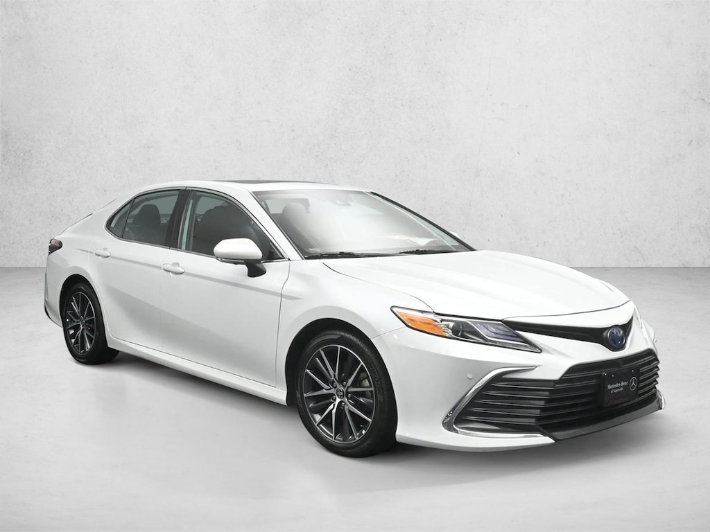 Used 2022 Toyota Camry XLE Sedan