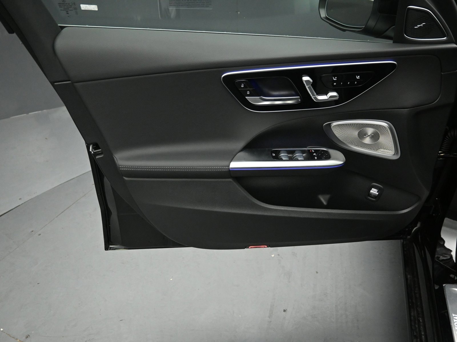 2025 MERCEDES-BENZ C-CLASS - Image 18