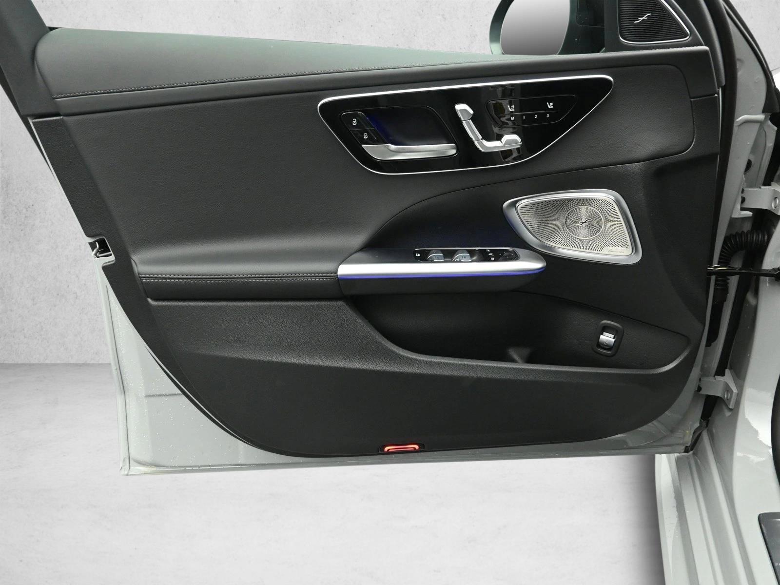 2025 MERCEDES-BENZ C-CLASS - Image 18