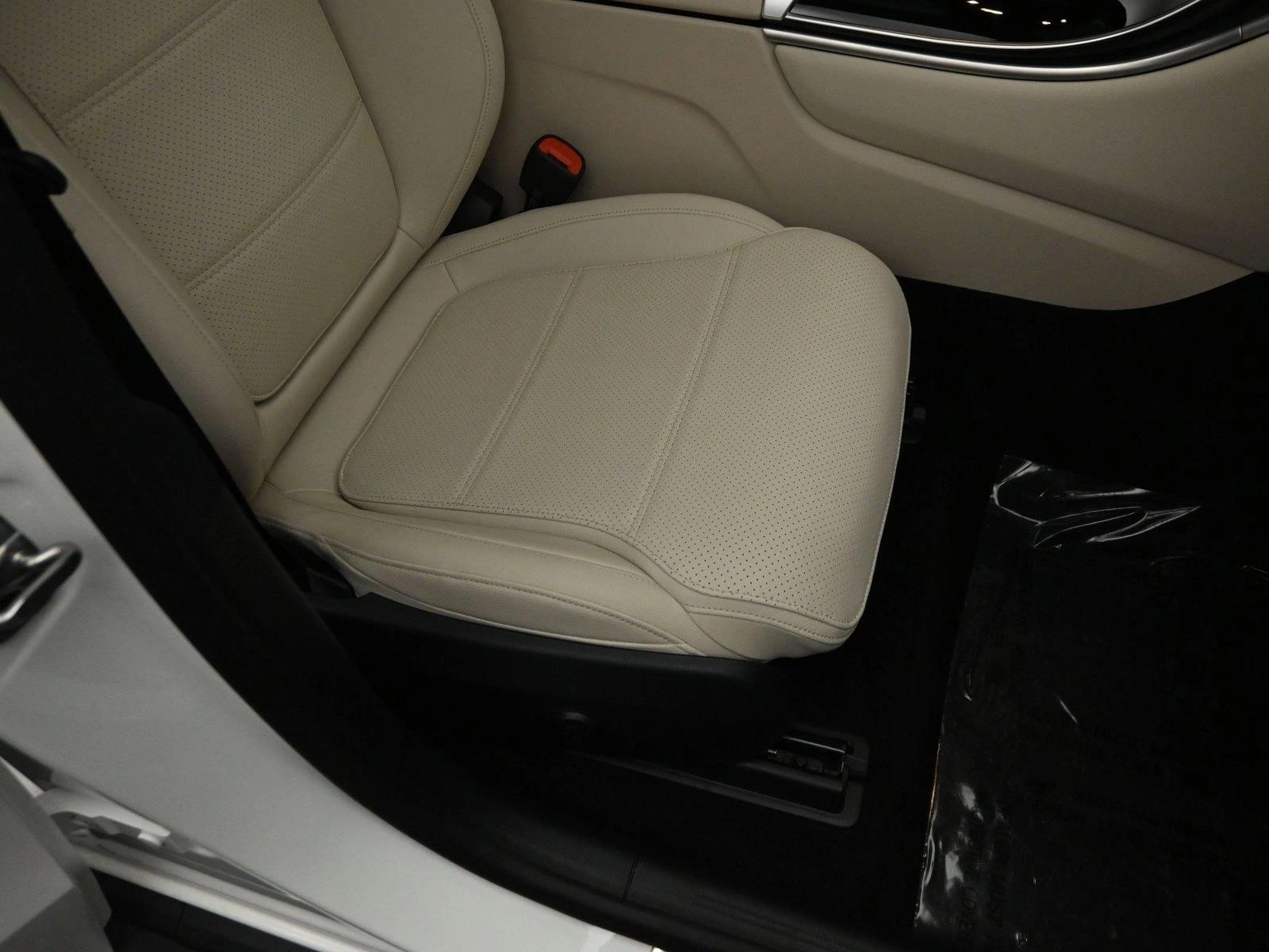 2026 MERCEDES-BENZ GLC-CLASS - Image 29