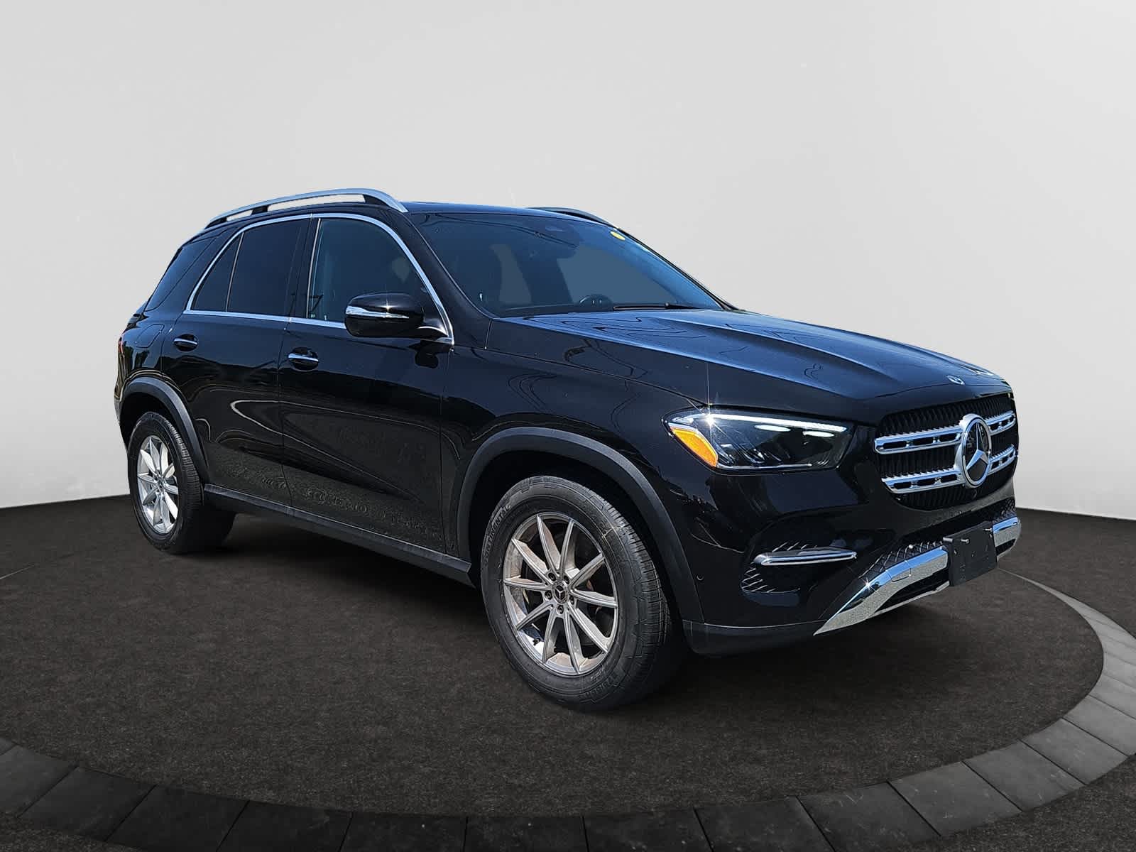 2024 Mercedes-Benz GLE GLE450E's photo