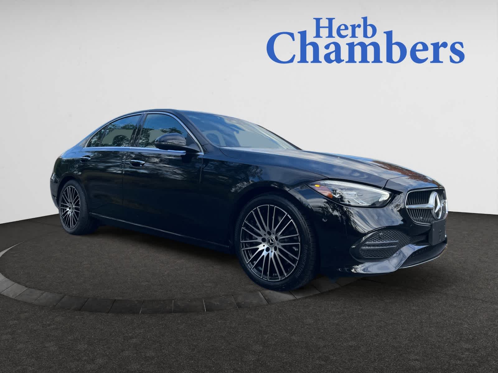 2025 Mercedes-Benz C-Class Sedan C 300's photo