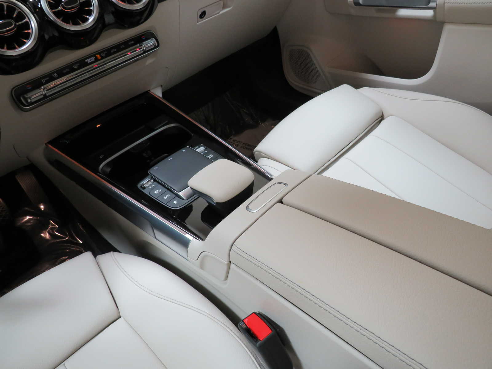 Certified PreOwned 2023 MercedesBenz GLB 250 4MATIC® SUV in Wayland 