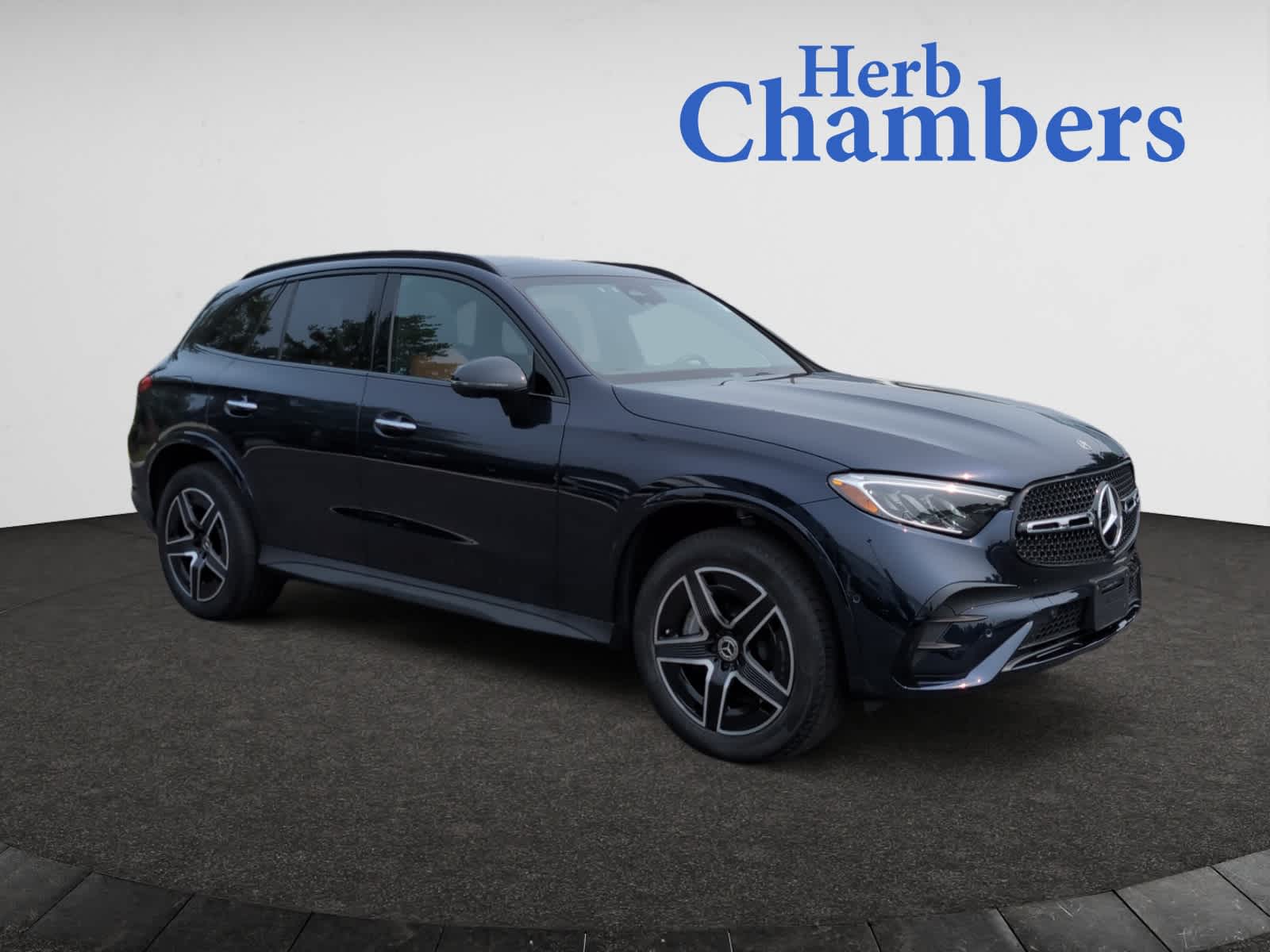 2023 Mercedes-Benz GLC GLC 300's photo