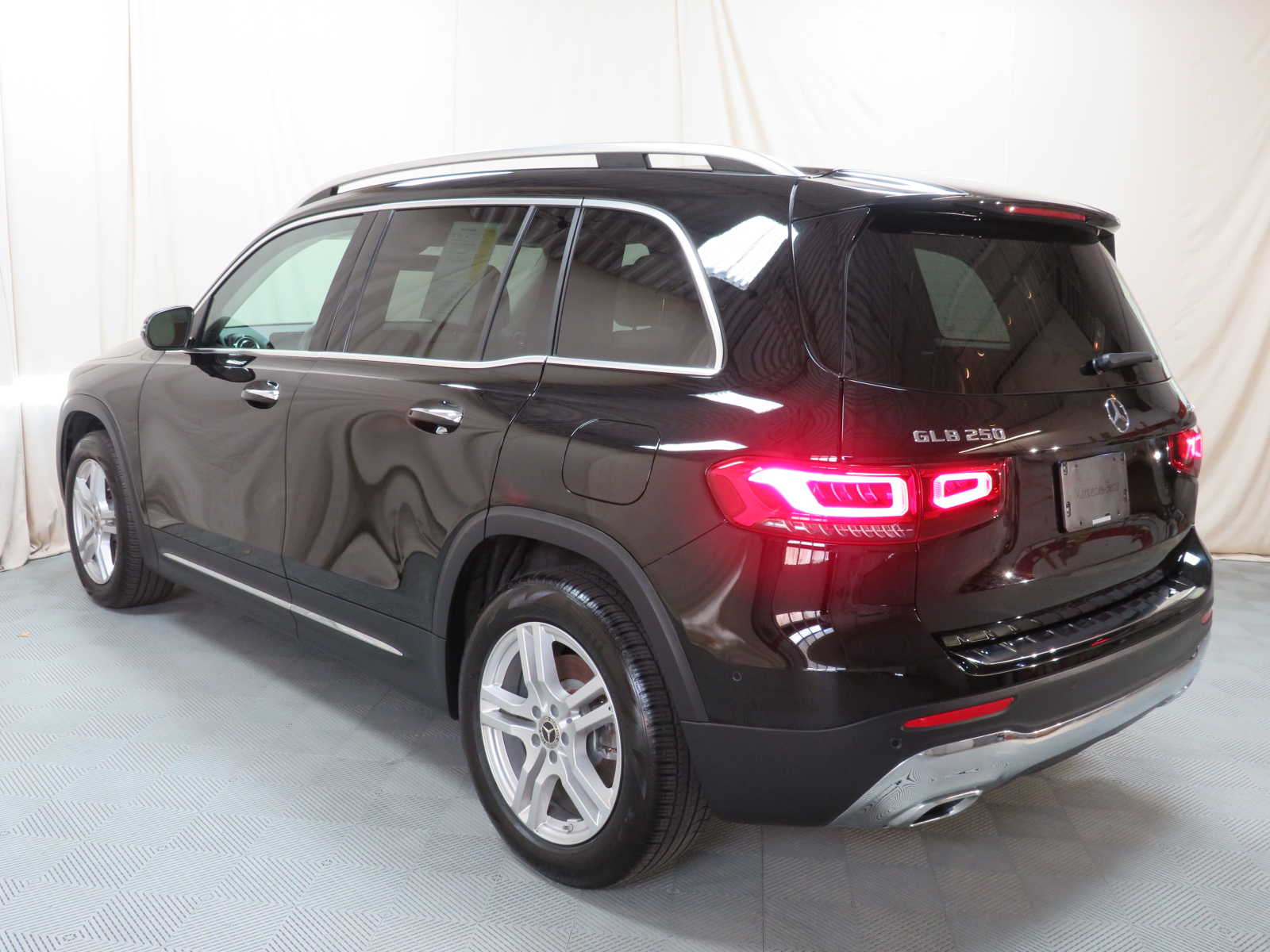 Certified PreOwned 2023 MercedesBenz GLB 250 4MATIC® SUV in Wayland 