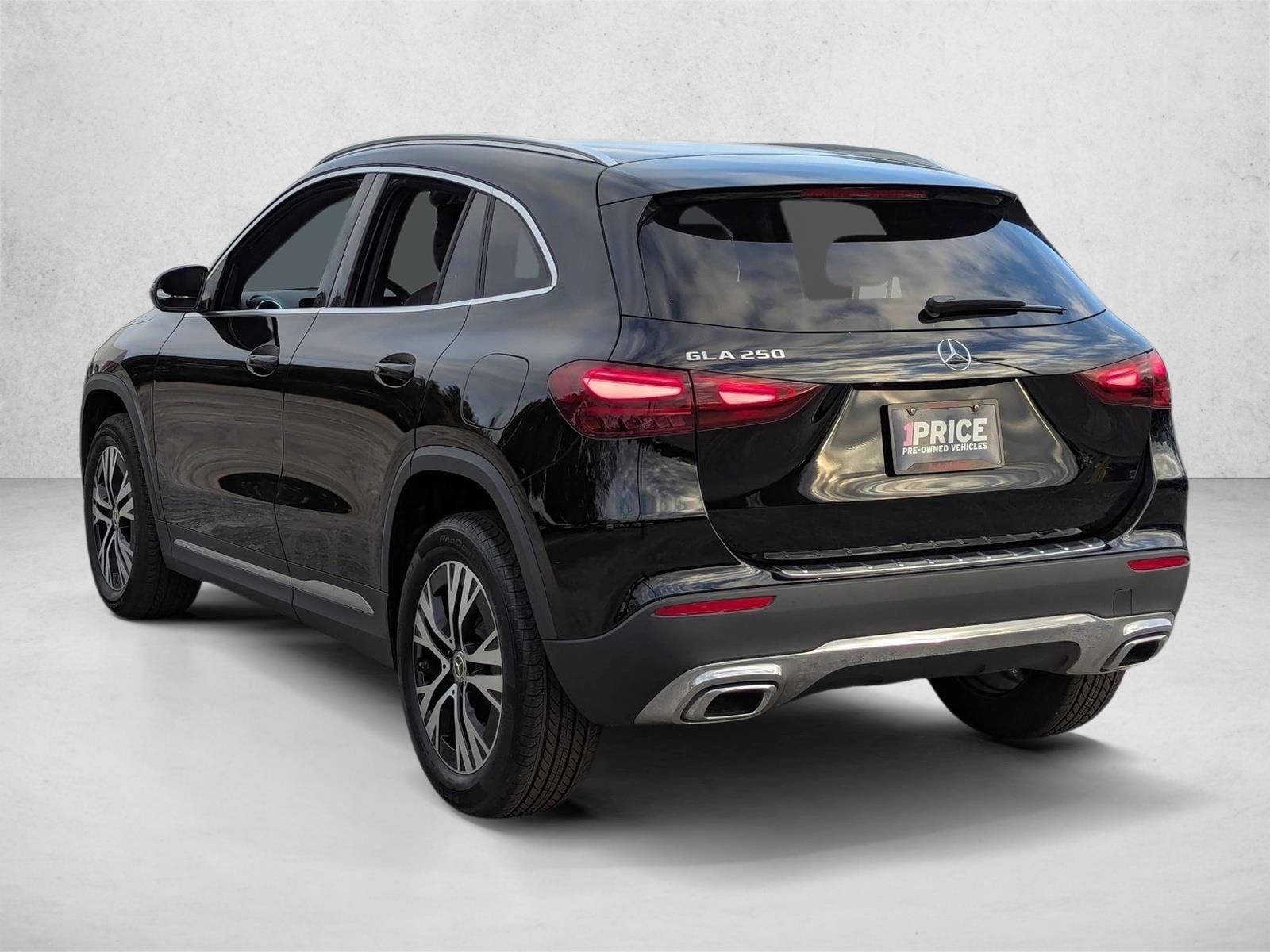 2025 Mercedes-Benz GLA GLA250 - Photo 8