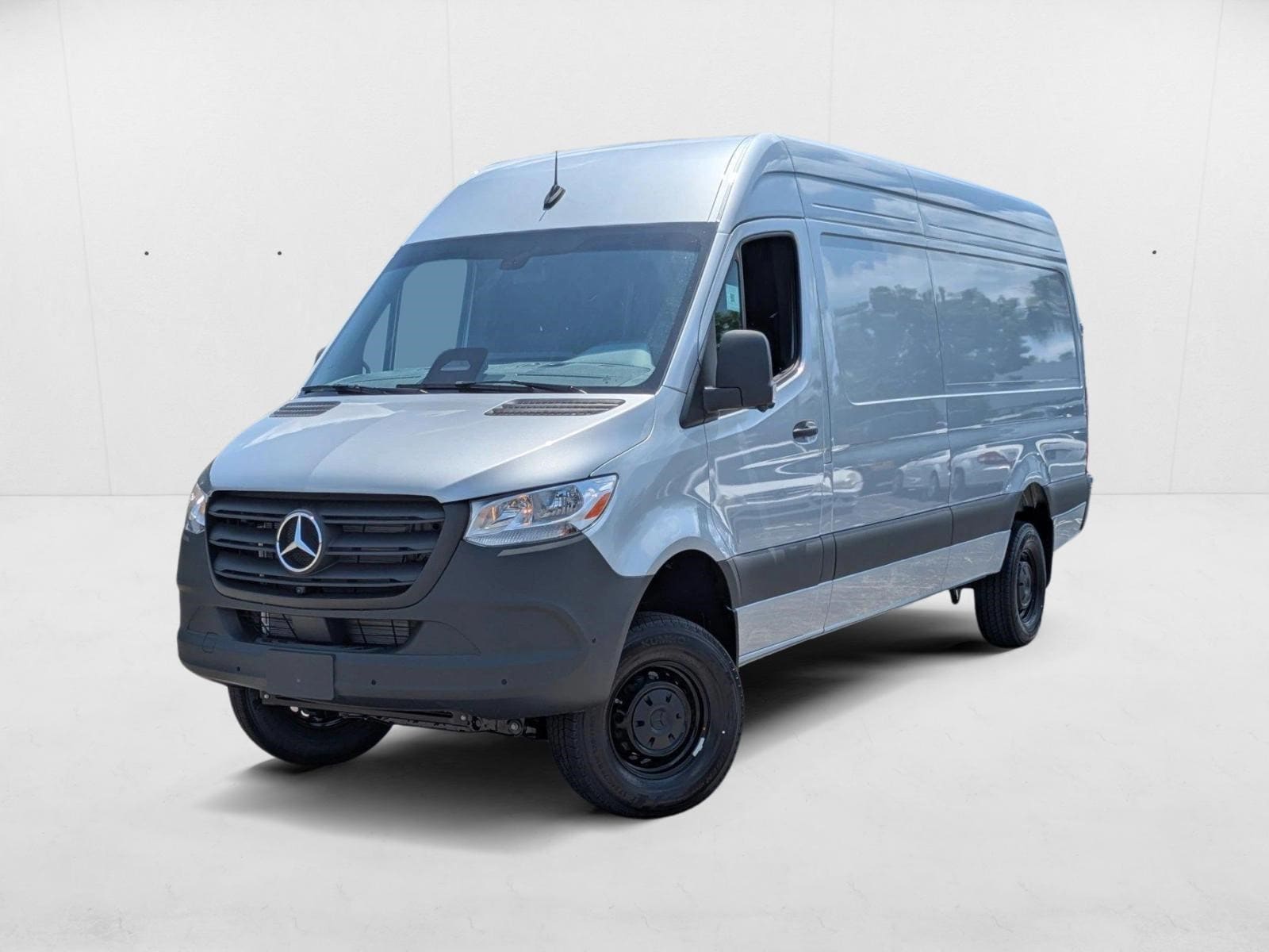 2025 Mercedes-Benz Sprinter Cargo Van Base's photo
