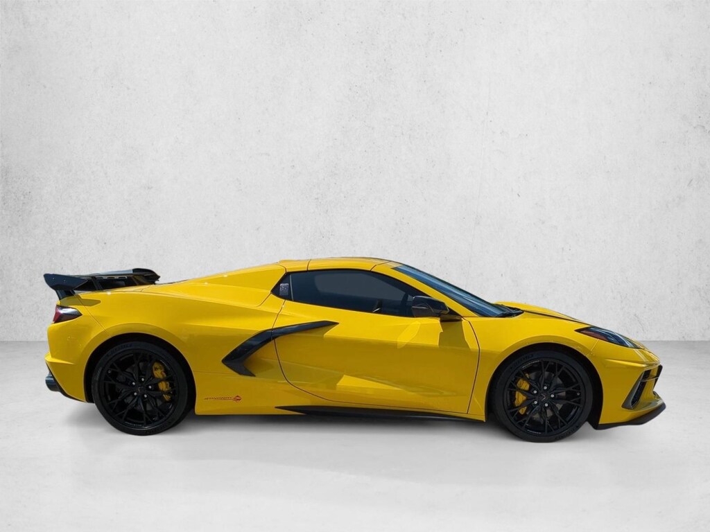 Used 2025 Chevrolet Corvette Stingray w/2LT Convertible