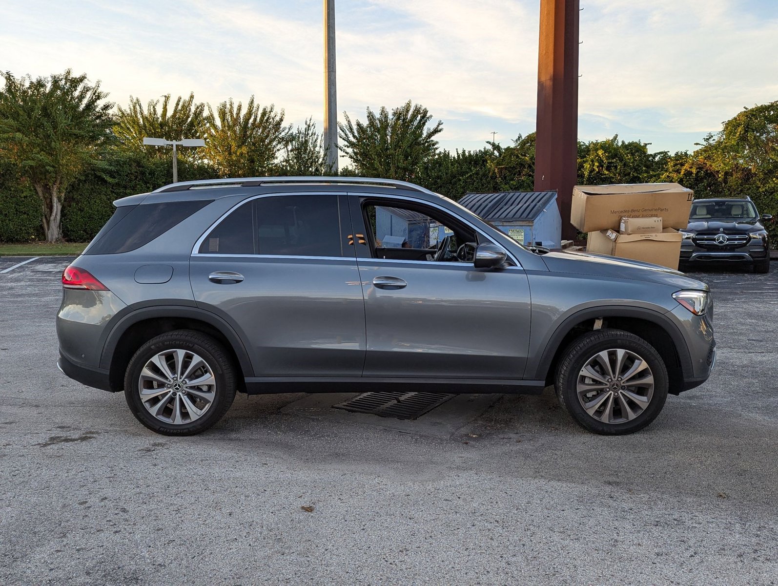 2023 Mercedes Benz GLE 350 photo 4