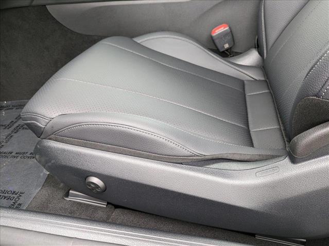 2024 Mercedes Benz CLE 300 4MATIC Coupe photo 3