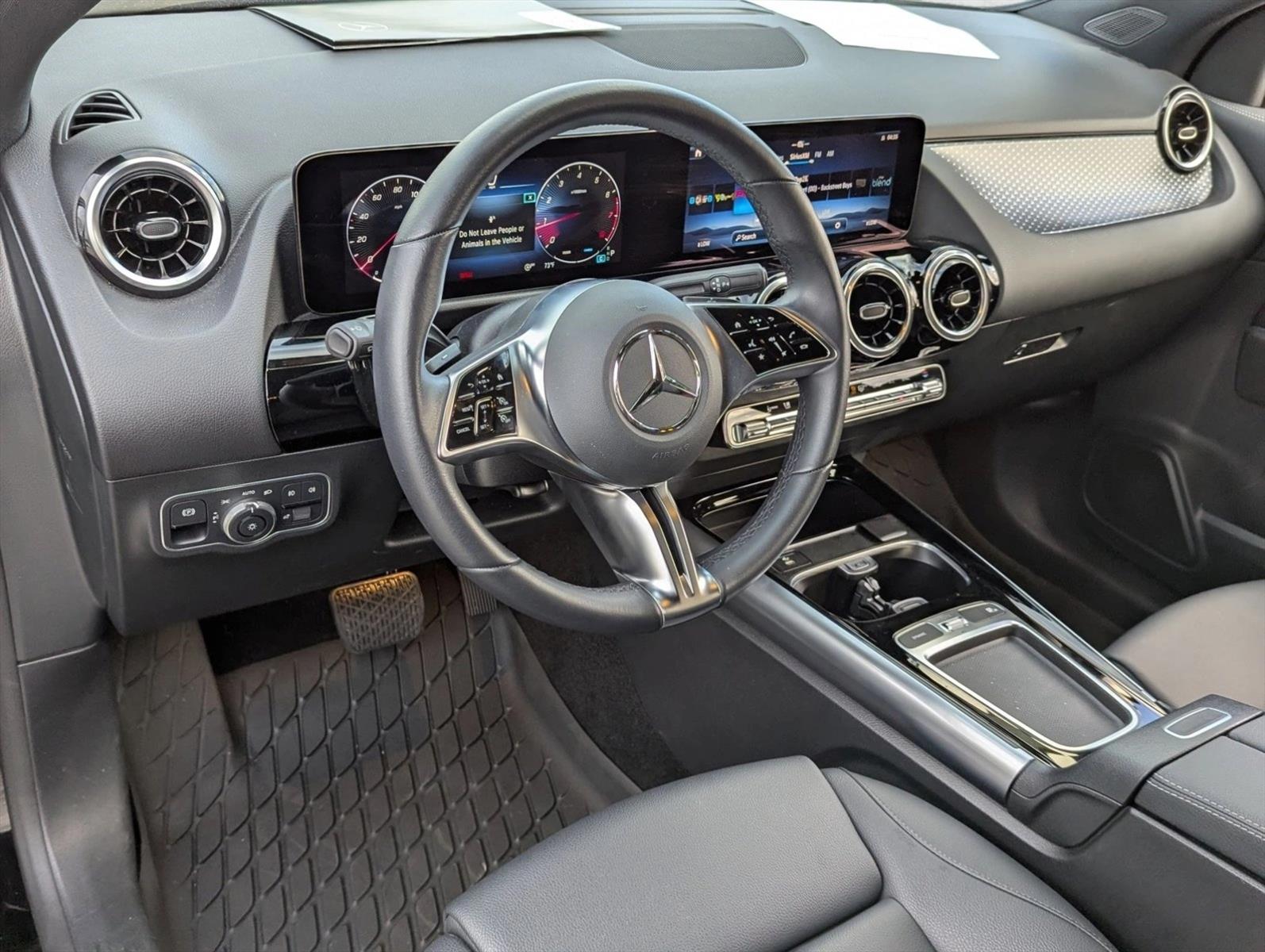 2025 Mercedes-Benz GLA GLA250 - Photo 10