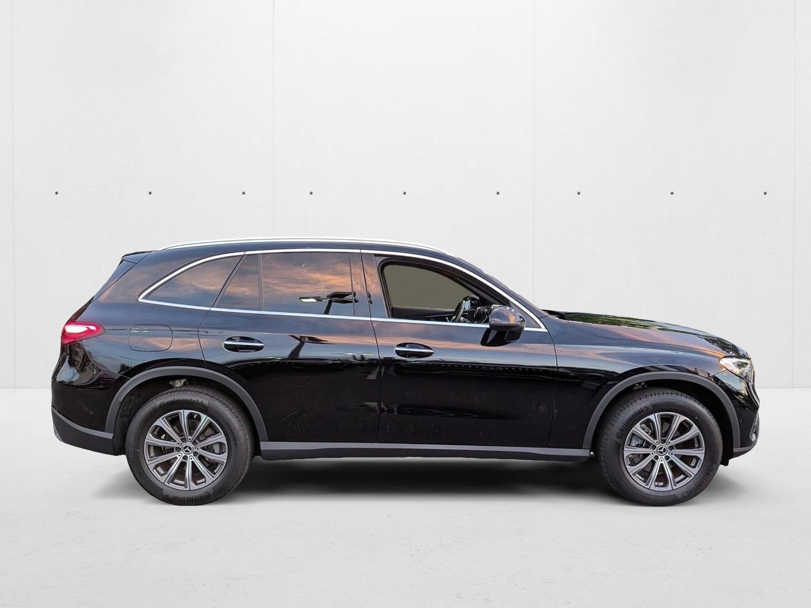 2024 Mercedes Benz GLC 4MATIC photo 4