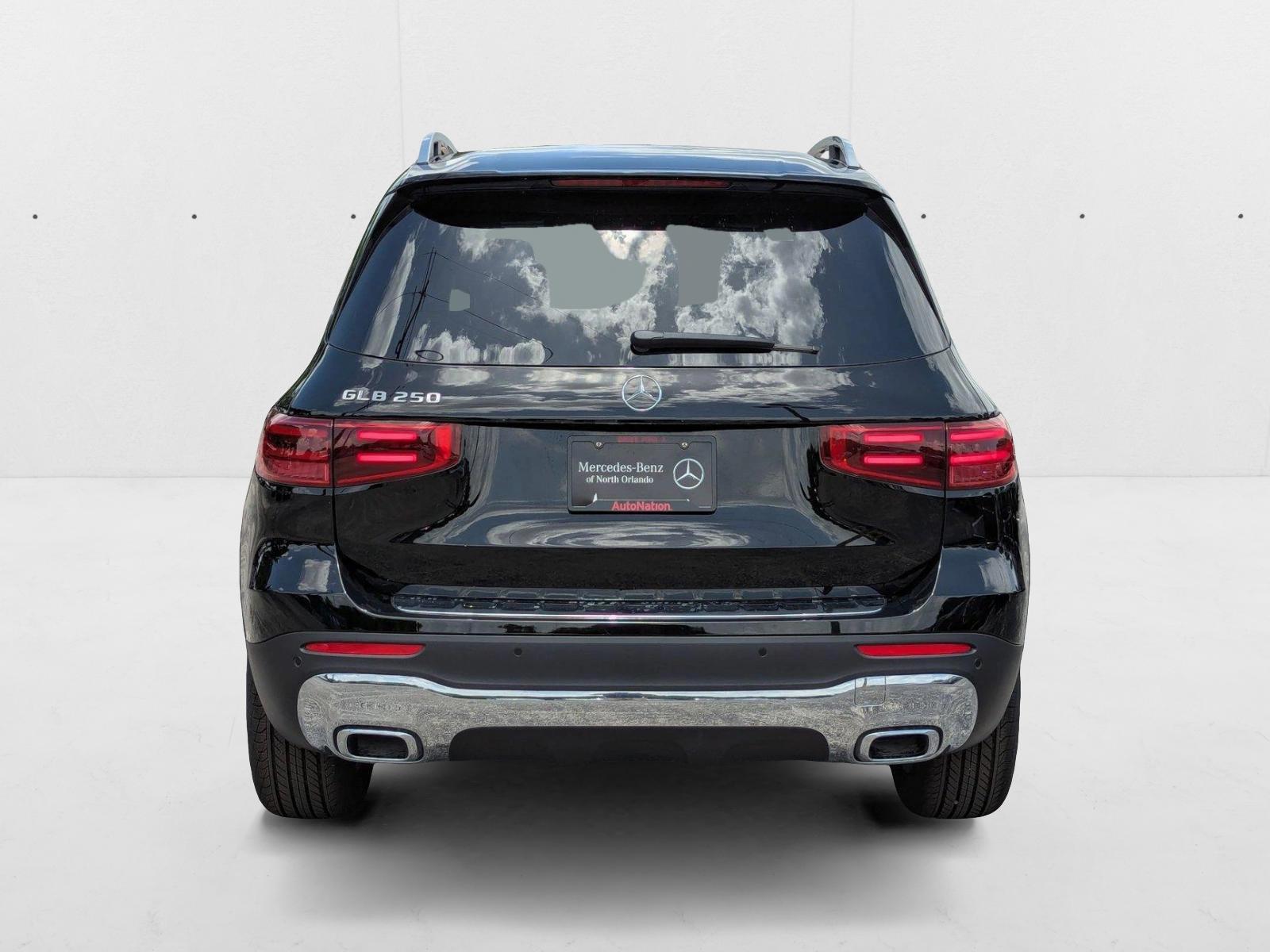 2025 Mercedes-Benz GLB Base - Photo 8