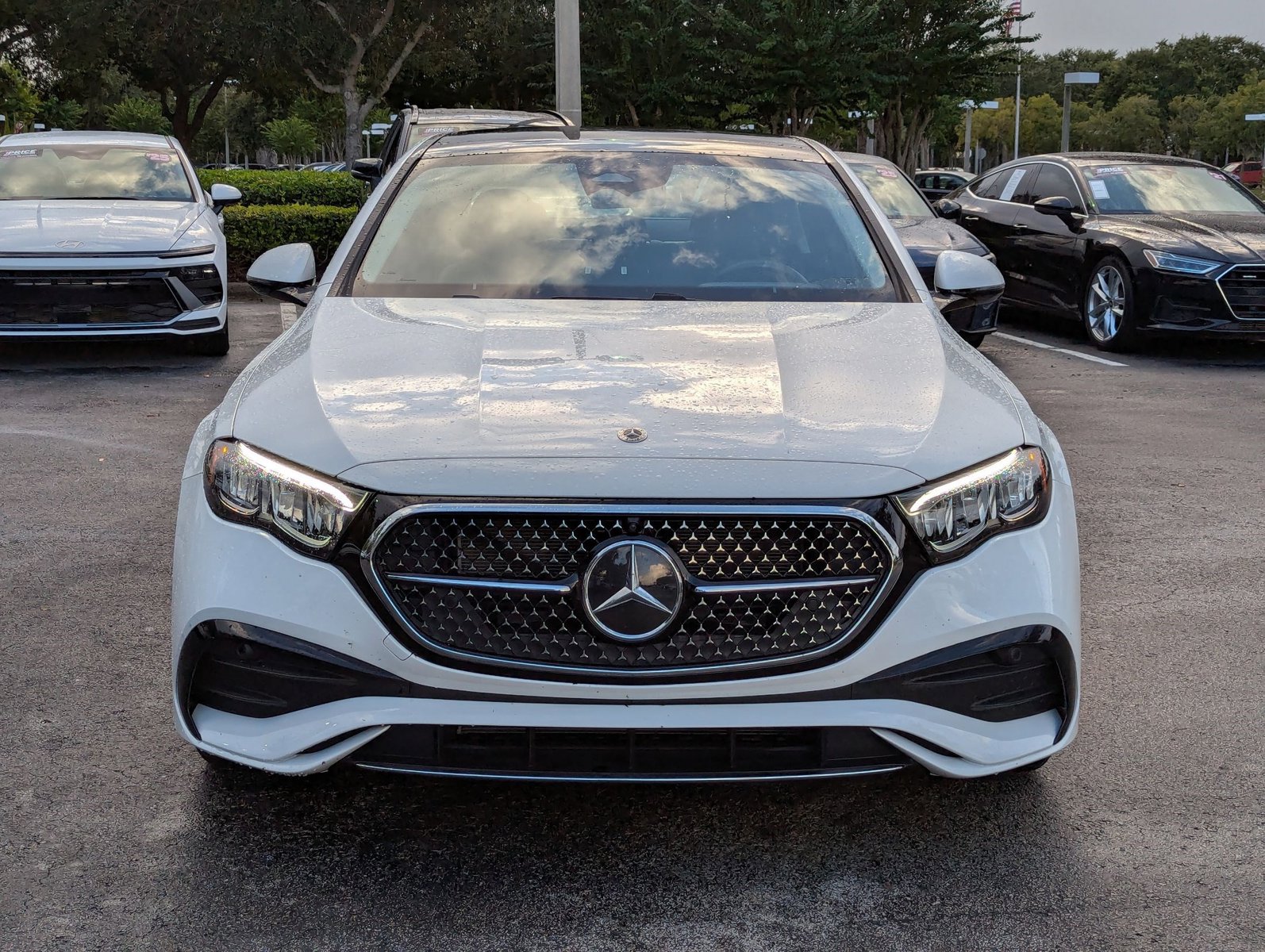 2025 Mercedes Benz E 350 Sedan photo 2