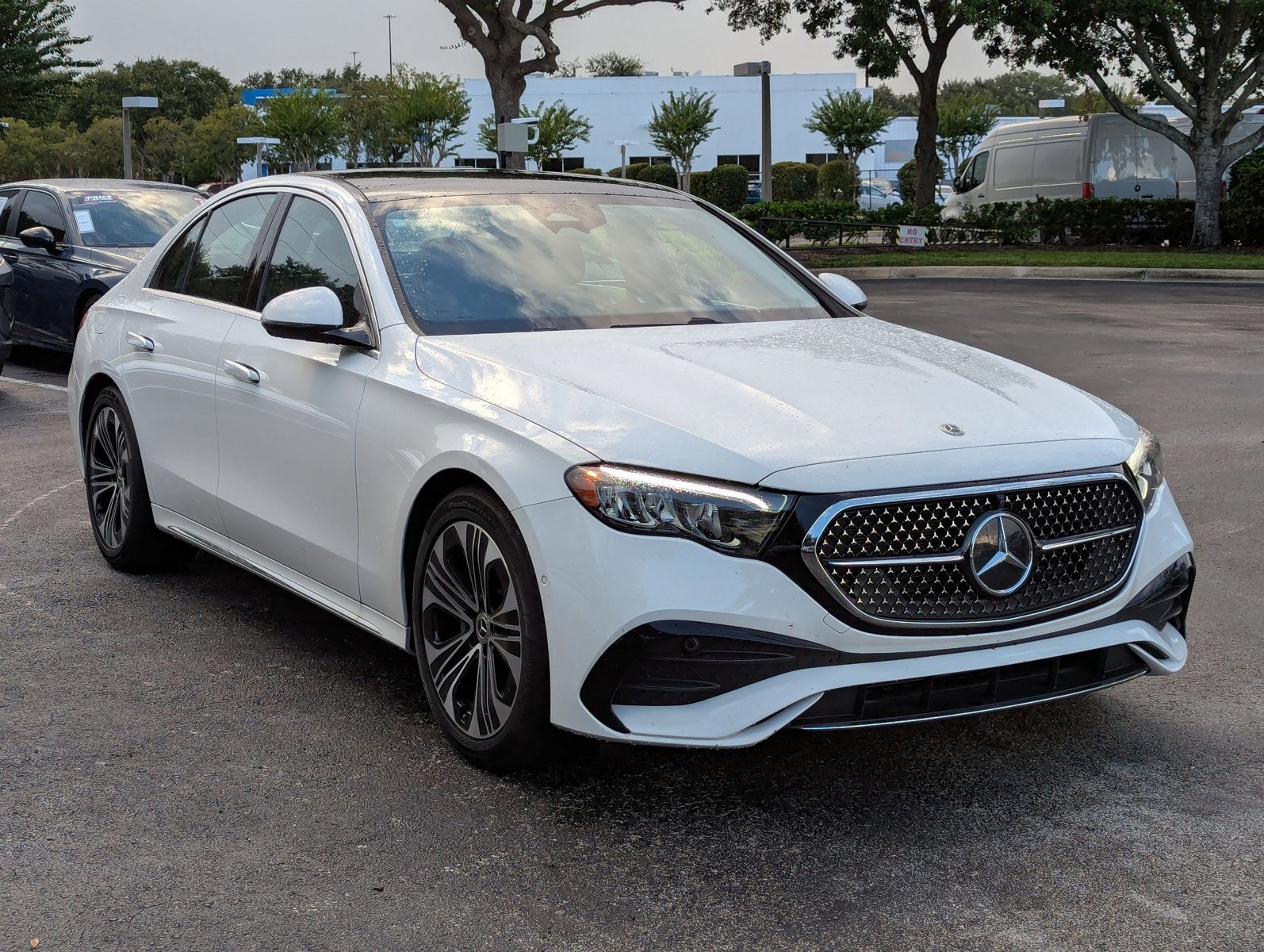 2025 Mercedes Benz E 350 Sedan photo 3