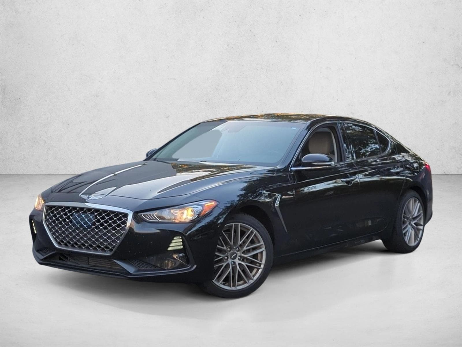 2020 Genesis G70 2.0T Standard's photo