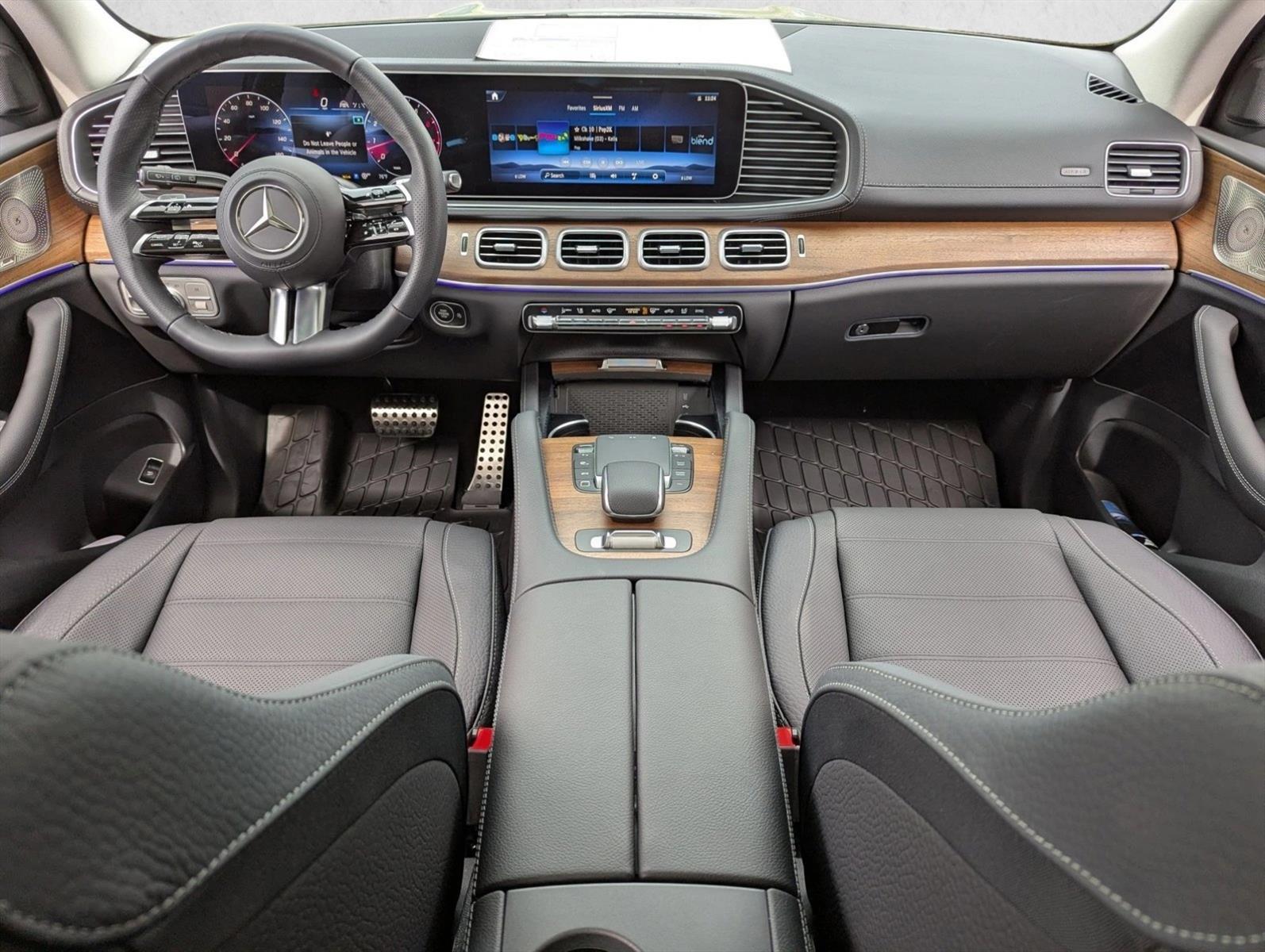 2025 Mercedes-Benz GLS Base - Photo 14