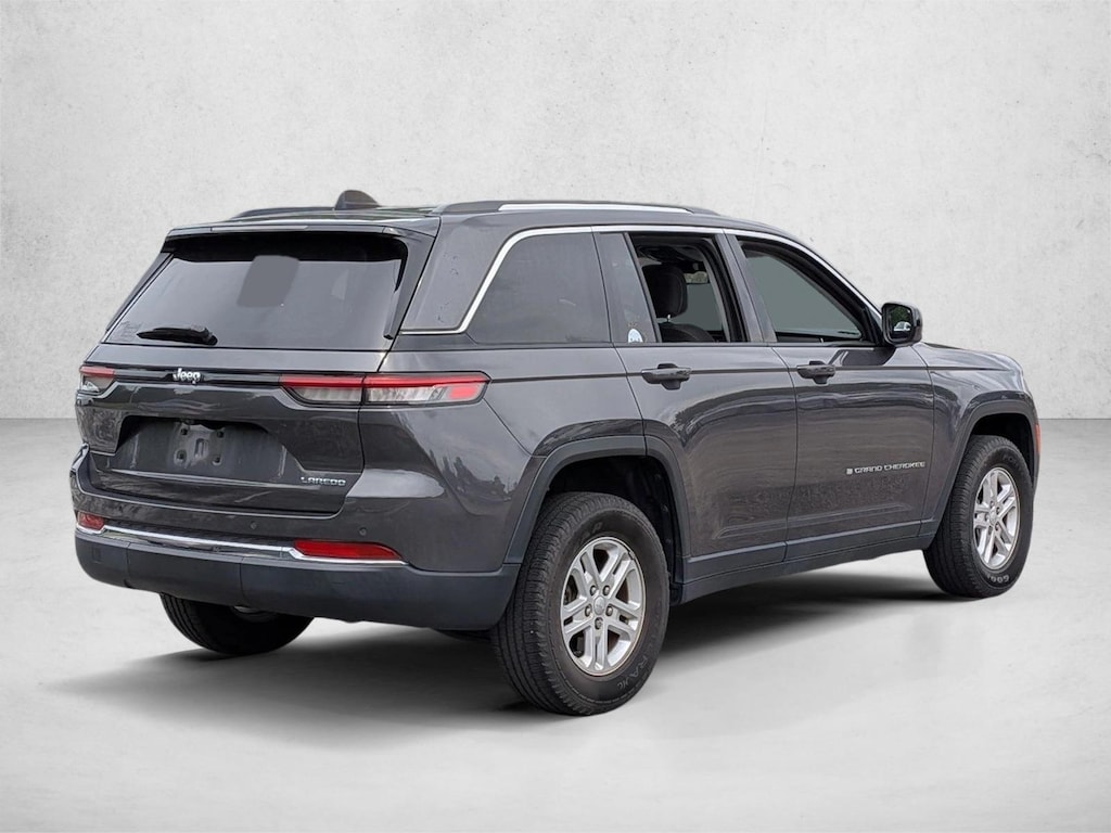Used 2023 Jeep Grand Cherokee Laredo SUV