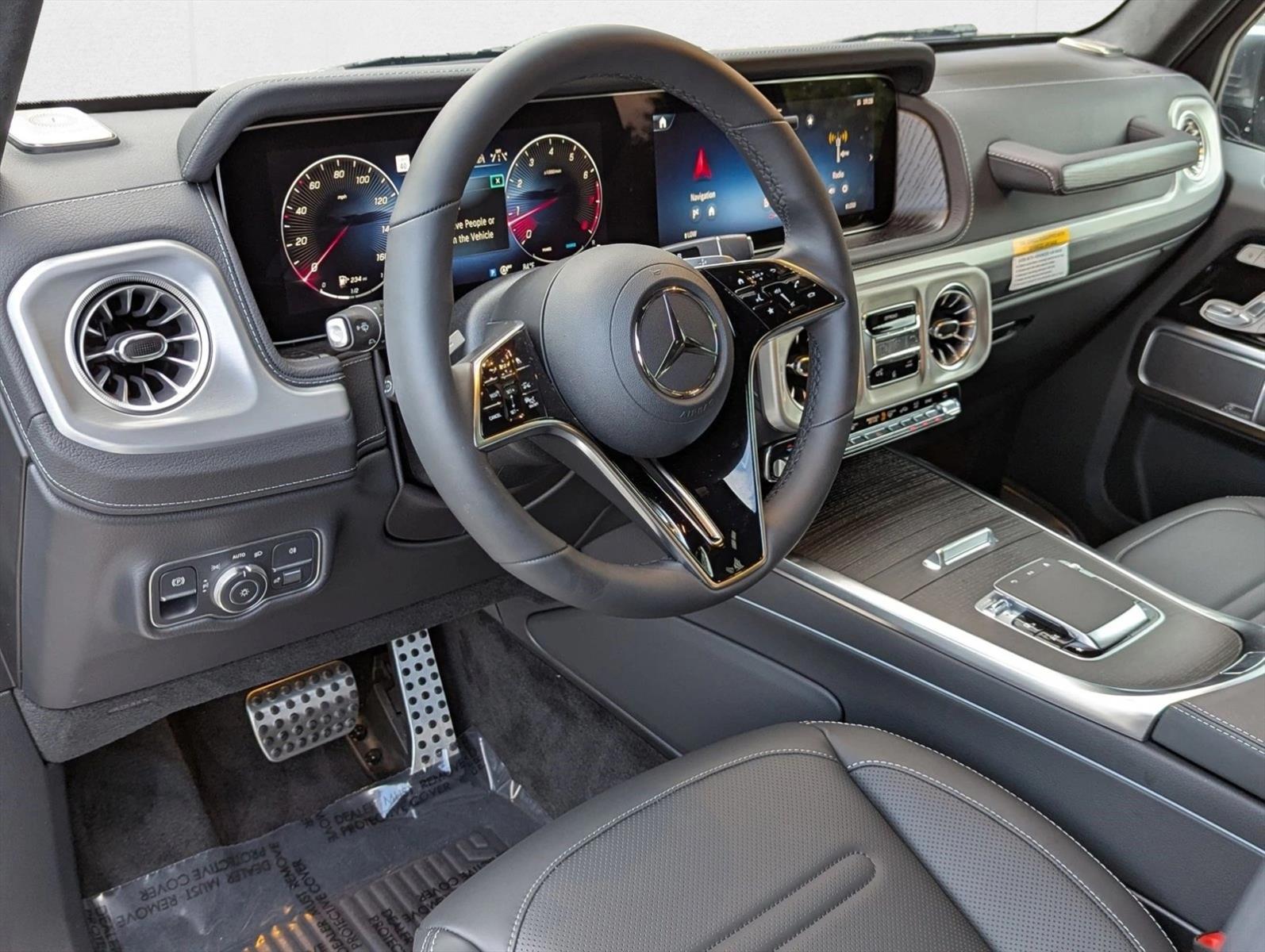 2025 Mercedes Benz G 550 photo 3