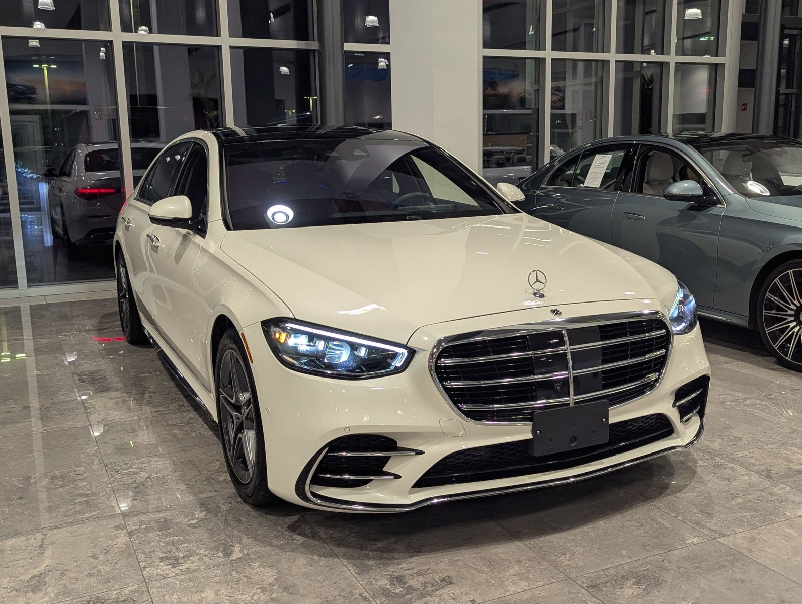 2022 Mercedes Benz S 450 500 4MATIC photo 3
